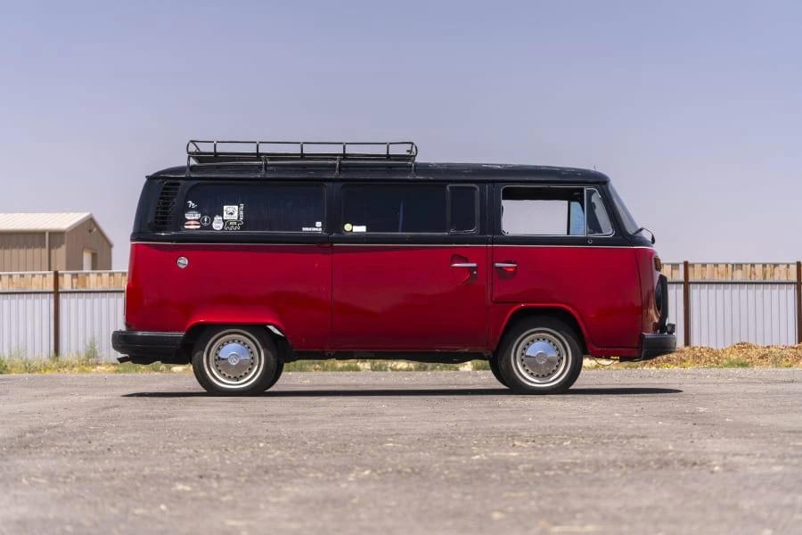 1989 Volkswagen Bay-Window Bus - Image 10 of 19