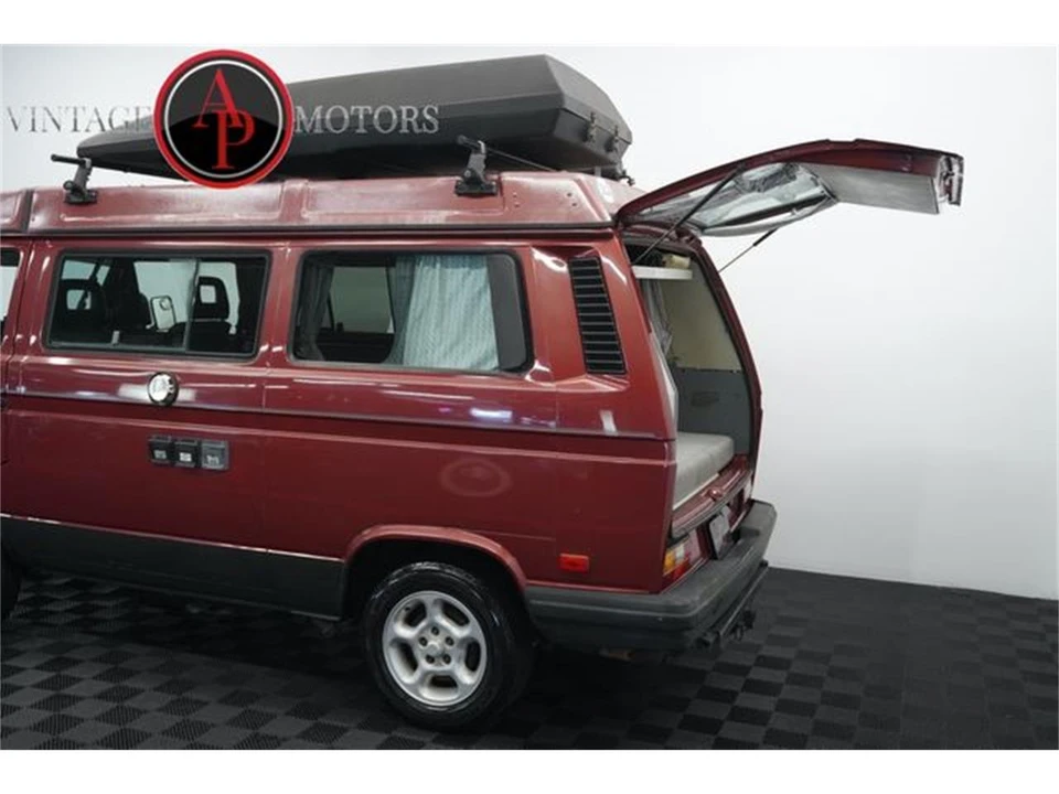 1989 Volkswagen Vanagon - Image 16 of 31