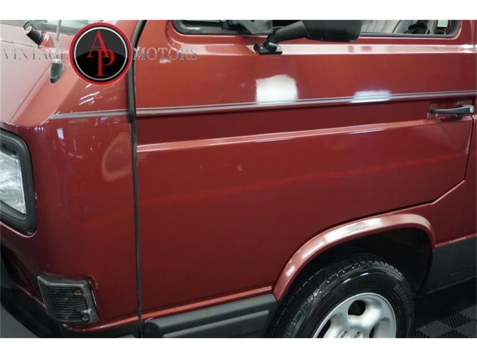 1989 Volkswagen Vanagon - Image 9 of 31