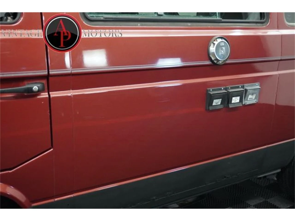 1989 Volkswagen Vanagon - Image 10 of 31