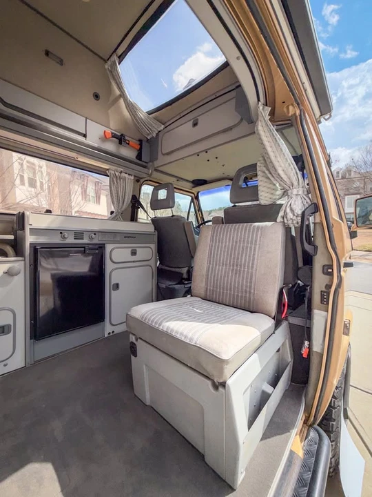 1989 Volkswagen Vanagon - Image 9 of 20