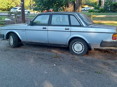 1989 Volvo 240 DL Sedan