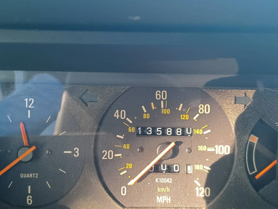 1989 Volvo 244 - Image 10 of 11