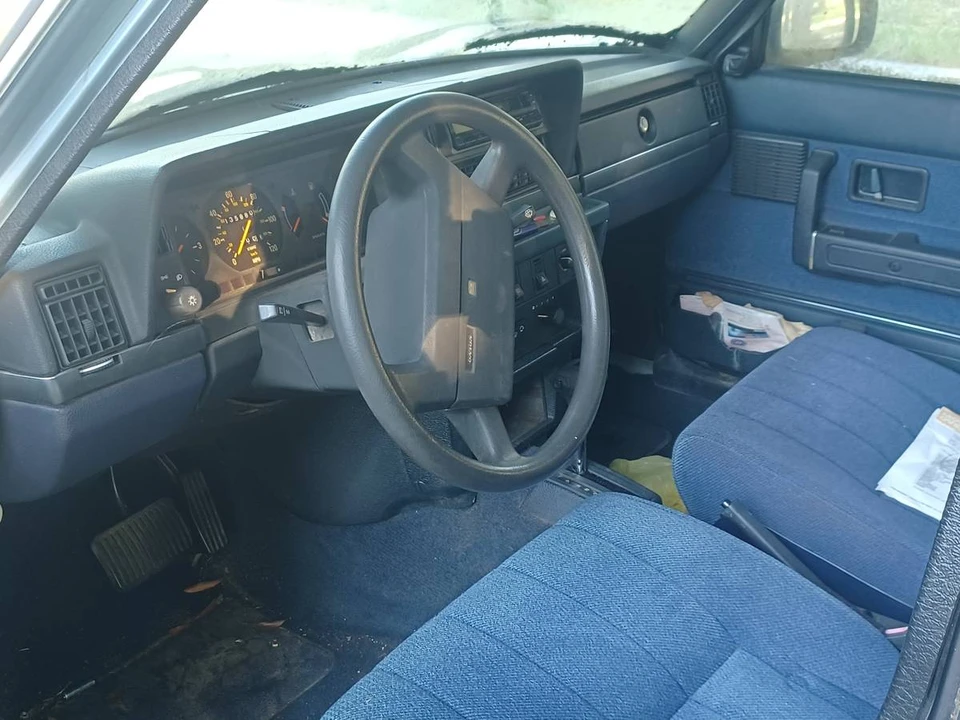1989 Volvo 244 - Image 5 of 11