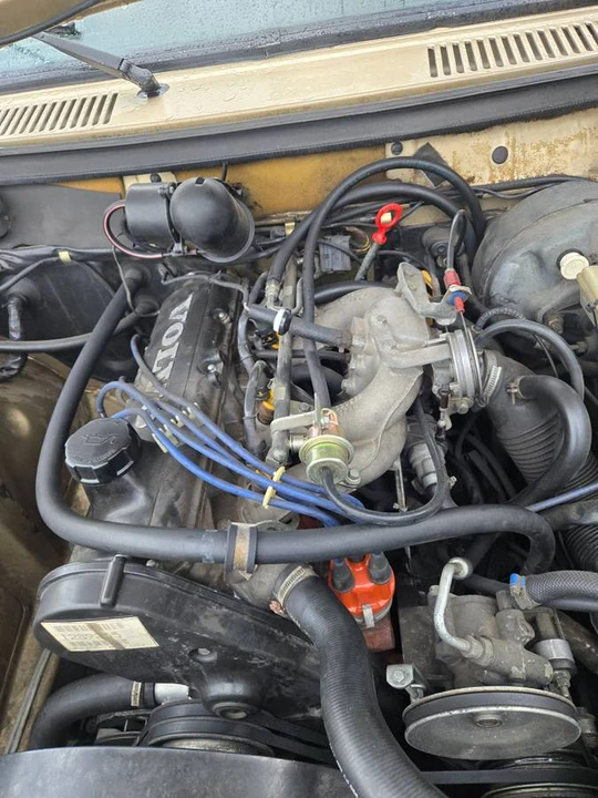 1989 Volvo 244 - Image 10 of 11