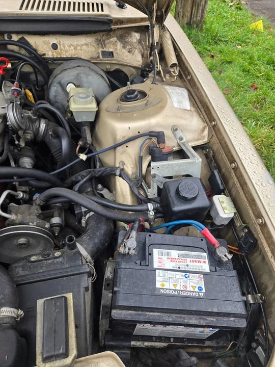 1989 Volvo 244 - Image 11 of 11