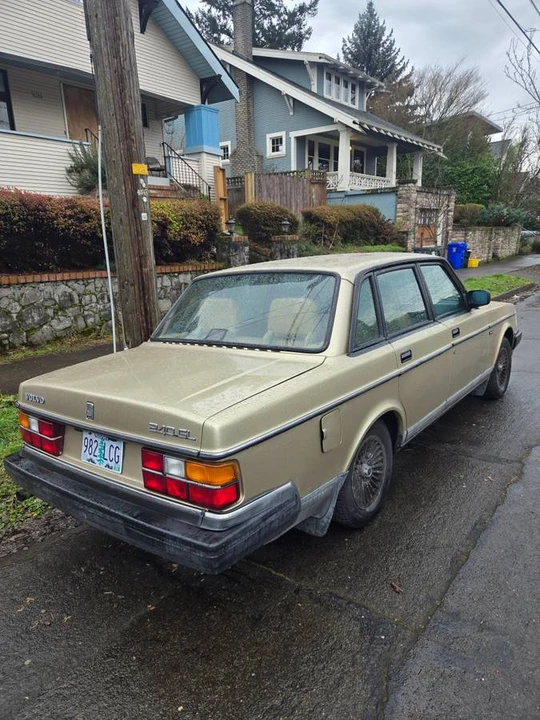 1989 Volvo 244 - Image 3 of 11