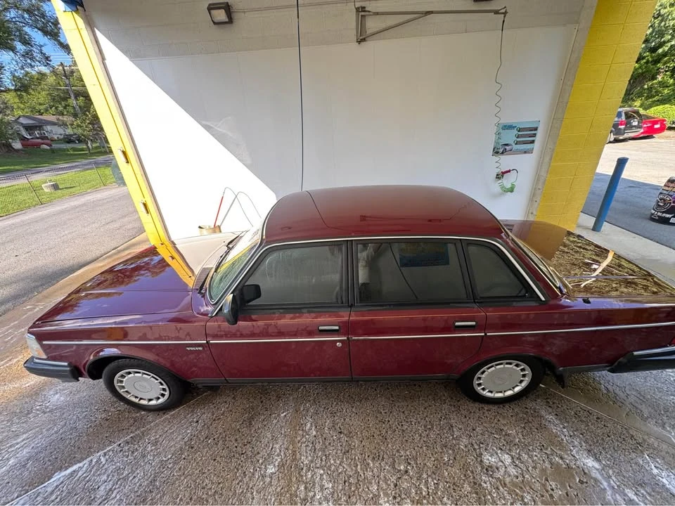1989 Volvo 244 - Image 3 of 8