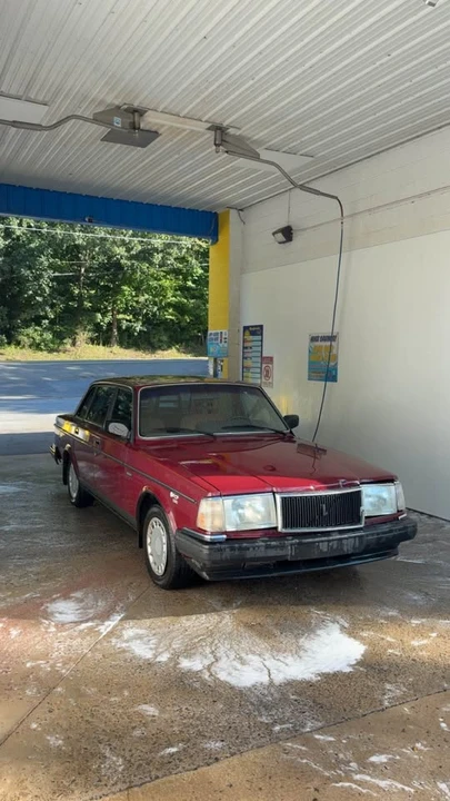 1989 Volvo 244 - Image 6 of 8