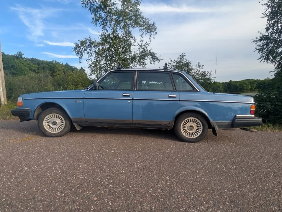 1989 Volvo 244 - Image 4 of 14