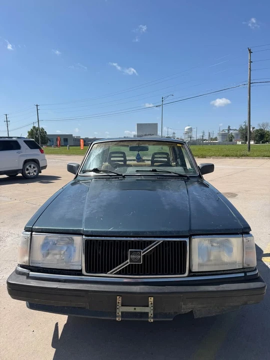 1989 Volvo 244 - Image 8 of 13