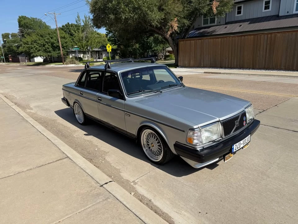 1989 Volvo 244 - Image 3 of 20