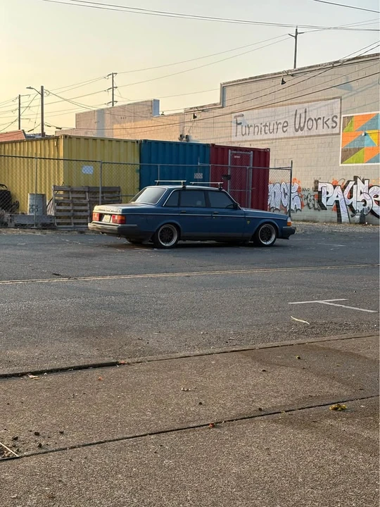1989 Volvo 244 - Image 5 of 8