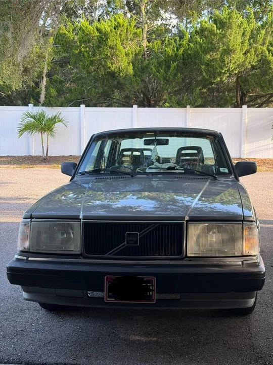 1989 Volvo 244 - Image 2 of 4