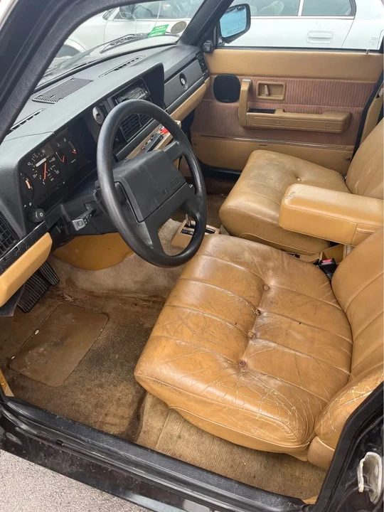 1989 Volvo 244 - Image 3 of 6
