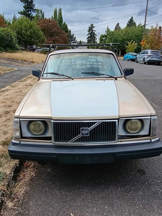 1989 Volvo 244 - Image 5 of 20