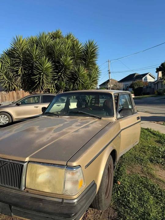 1989 Volvo 245 - Image 3 of 7
