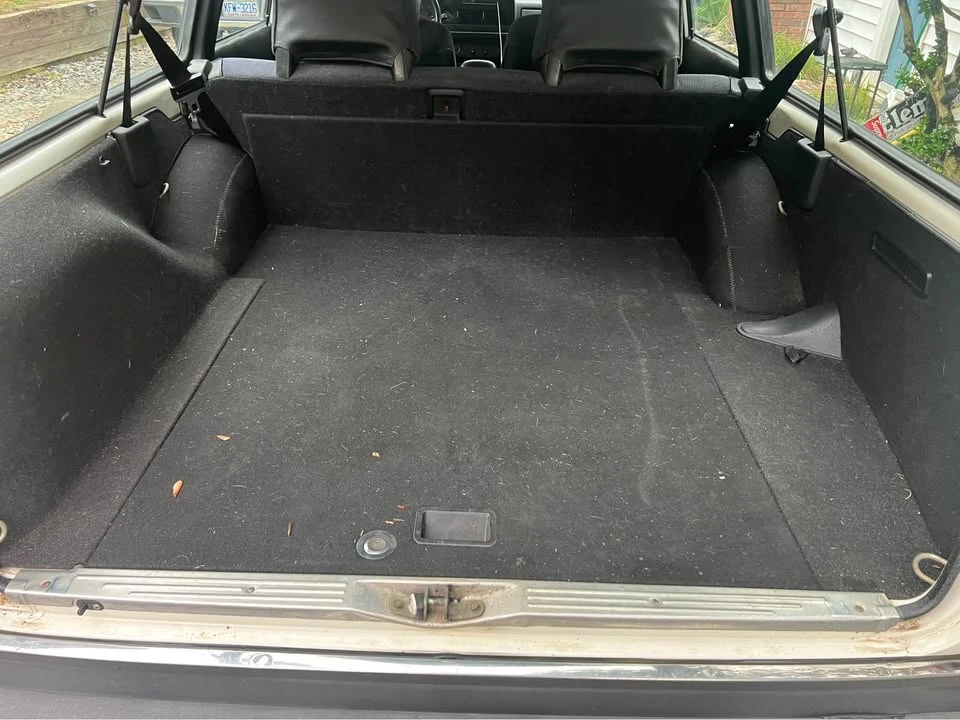 1989 Volvo 245 - Image 13 of 13