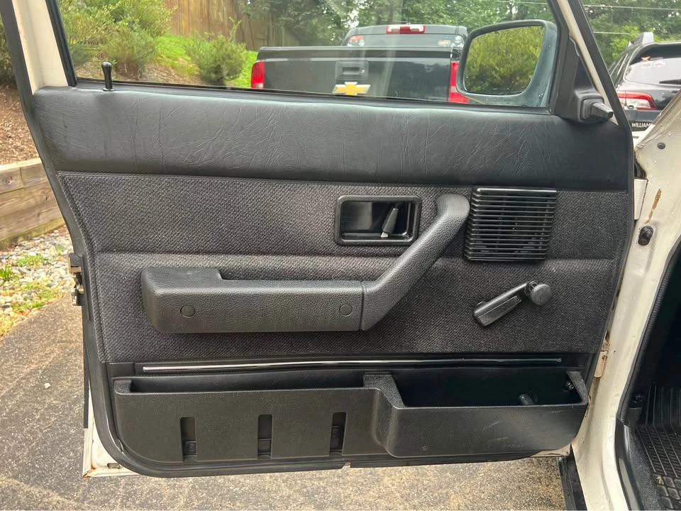 1989 Volvo 245 - Image 10 of 13