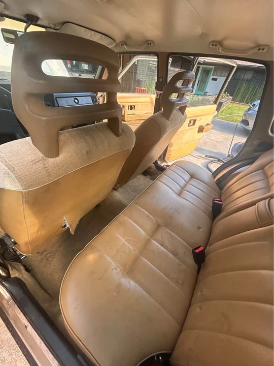 1989 Volvo 245 - Image 9 of 11