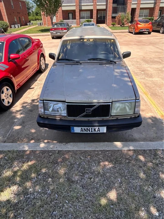 1989 Volvo 245 - Image 4 of 11