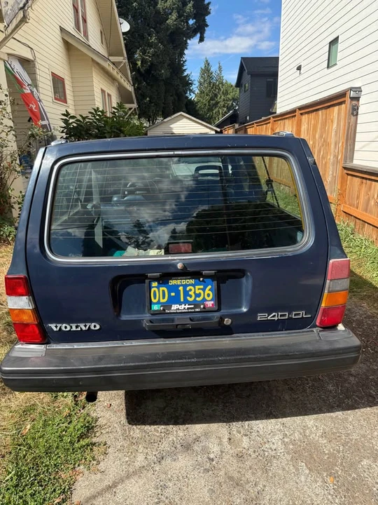 1989 Volvo 245 - Image 12 of 16