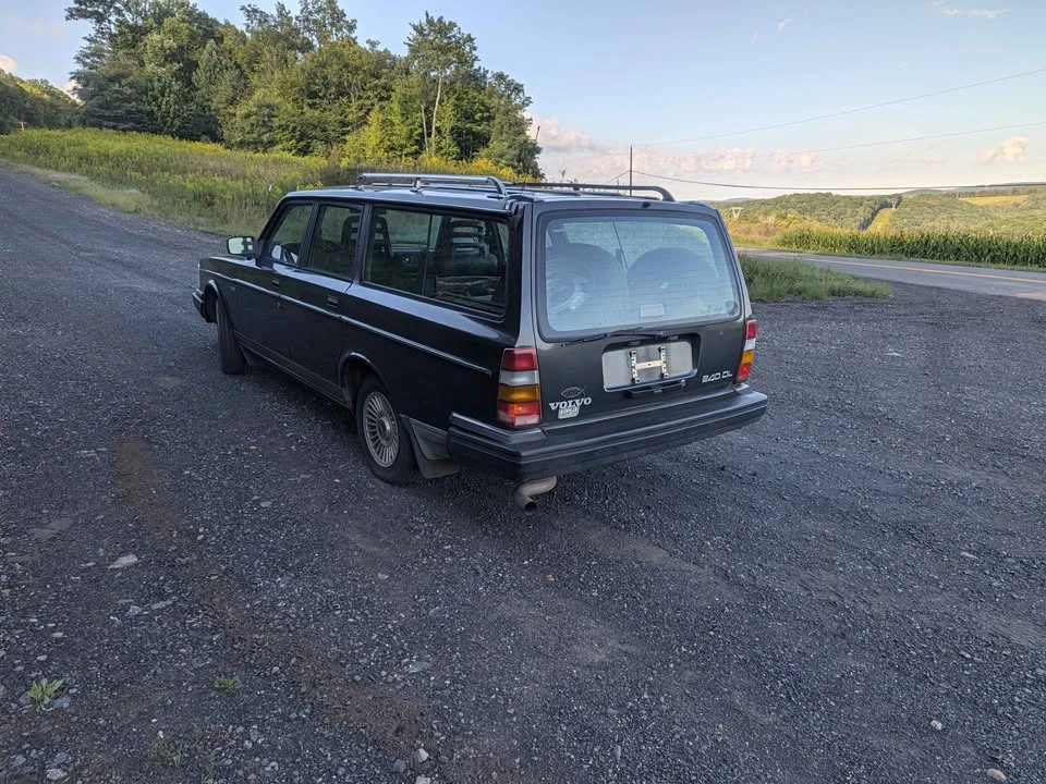 1989 Volvo 245 - Image 6 of 9