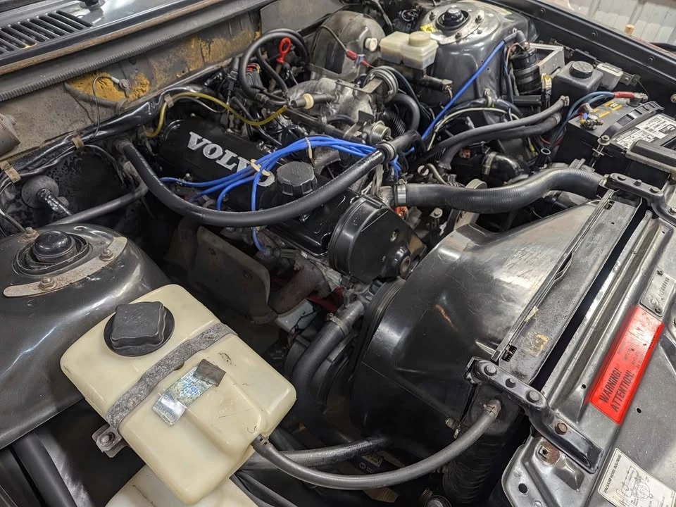 1989 Volvo 245 - Image 9 of 9