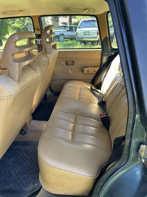 1989 Volvo 245 - Image 8 of 13
