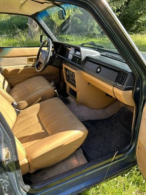1989 Volvo 245 - Image 7 of 13