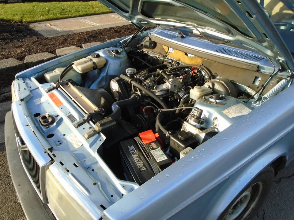 1989 Volvo 245 - Image 2 of 4