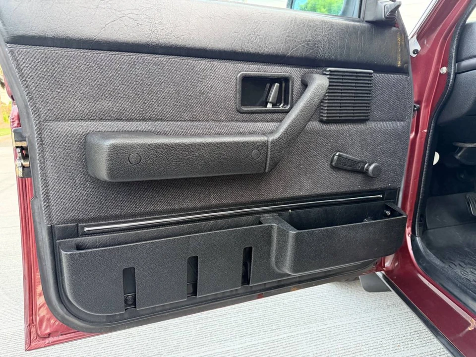 1989 Volvo 244 - Image 19 of 23