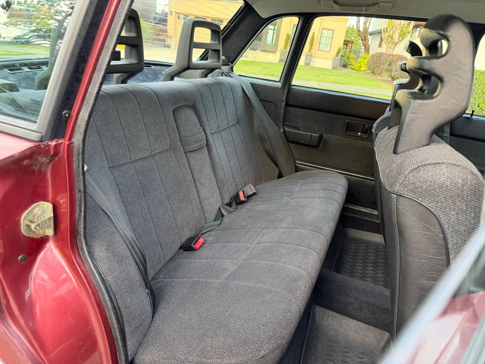 1989 Volvo 244 - Image 9 of 23