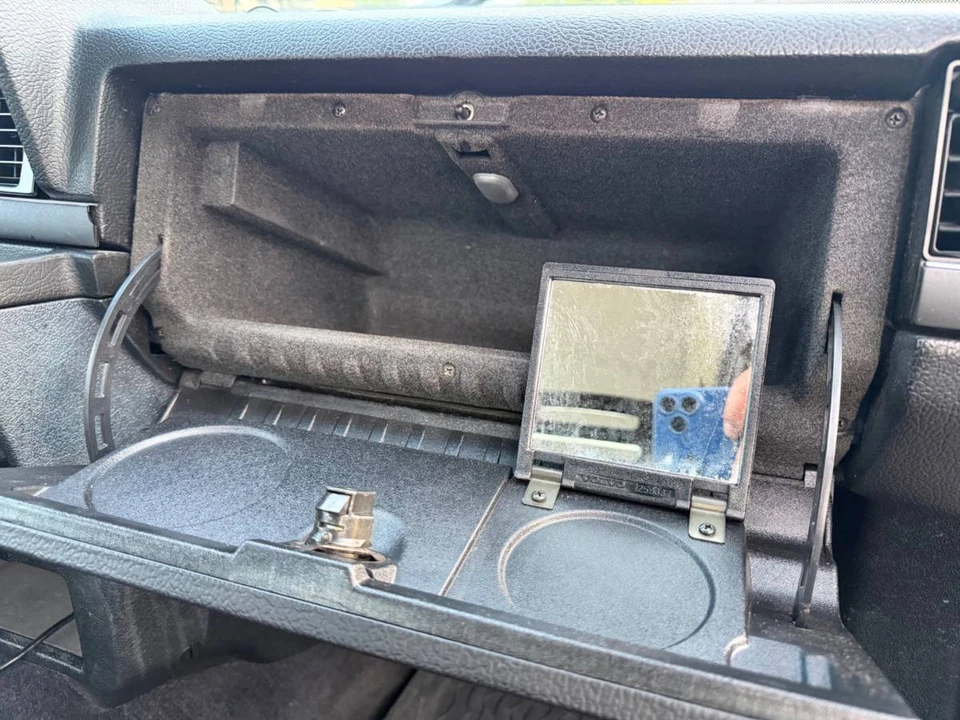 1989 Volvo 244 - Image 20 of 23
