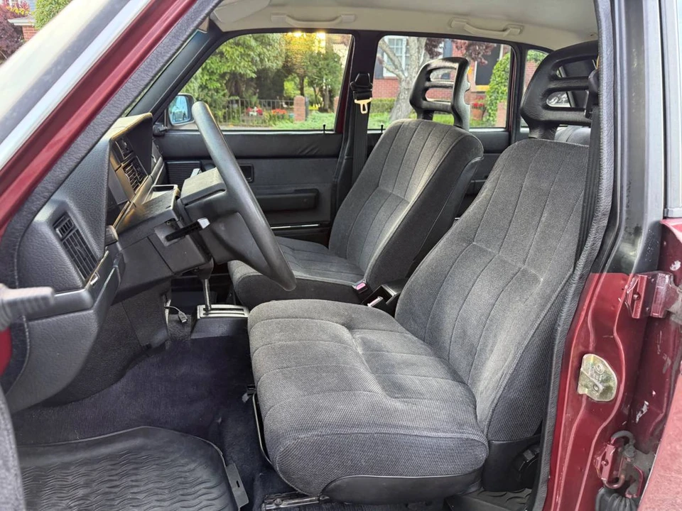 1989 Volvo 244 - Image 6 of 23