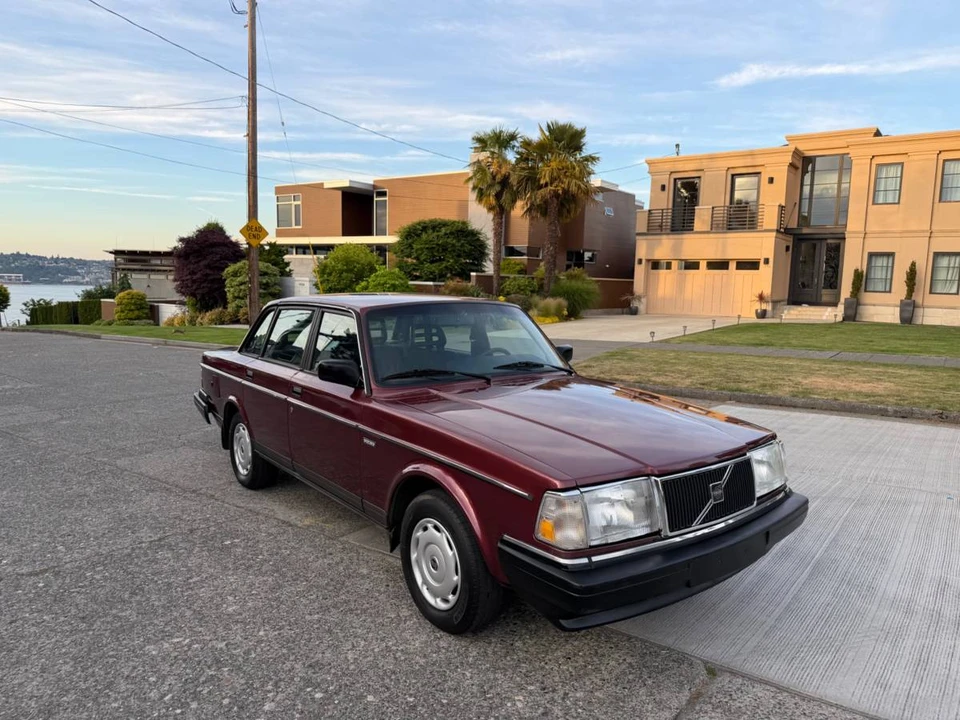 1989 Volvo 244 - Image 2 of 23