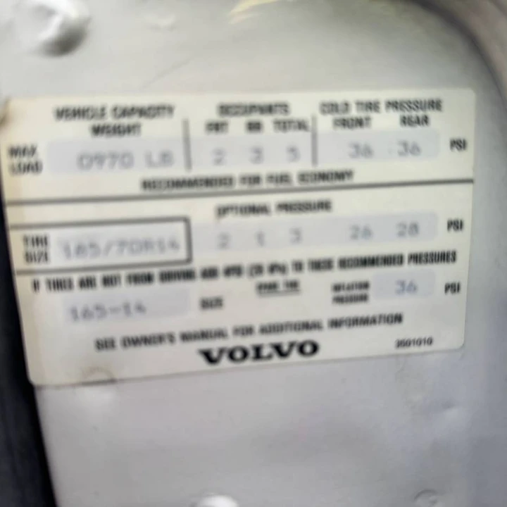 1989 Volvo 244 - Image 16 of 23
