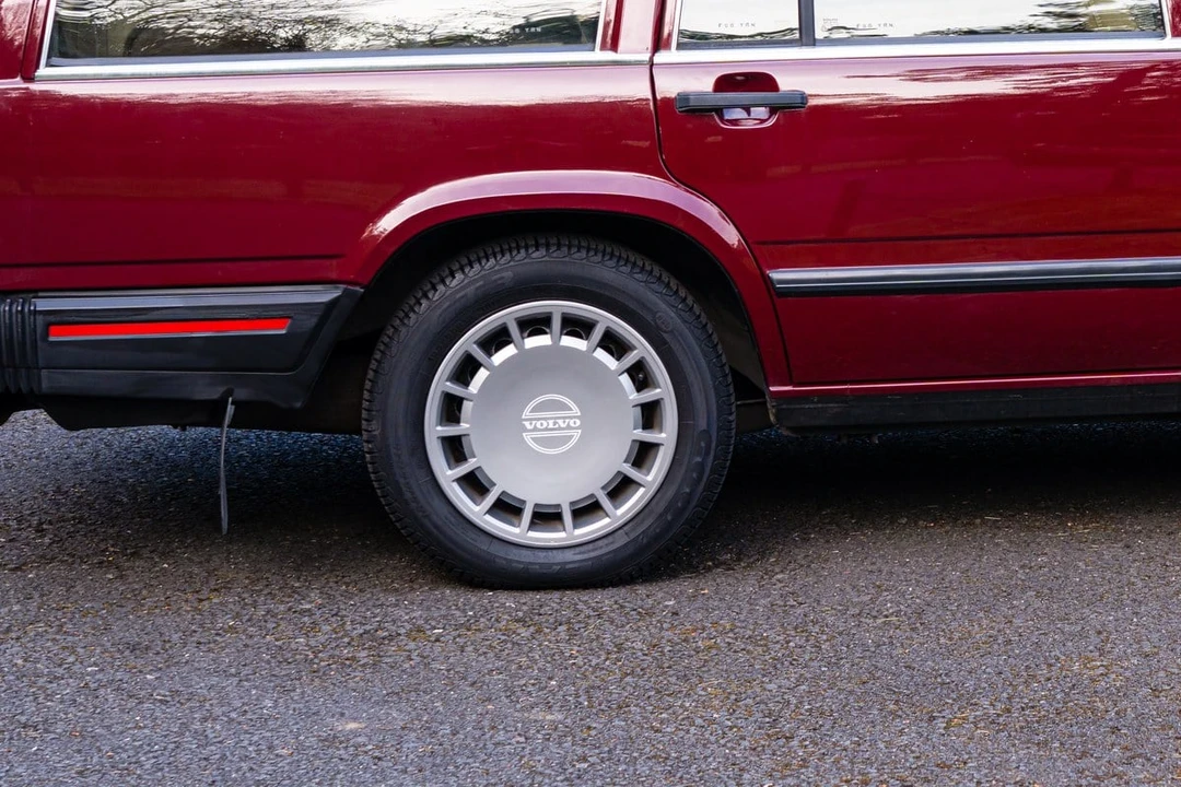 1989 Volvo 740 - Image 16 of 30