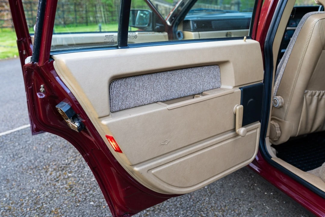 1989 Volvo 740 - Image 19 of 30
