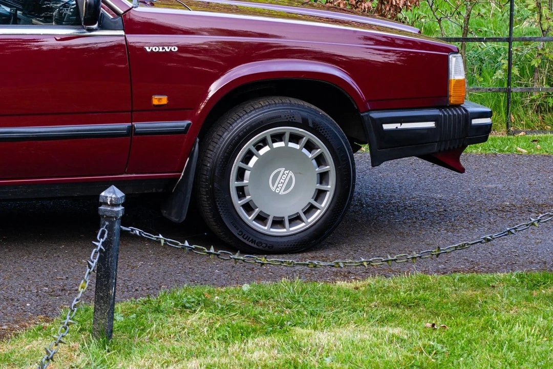 1989 Volvo 740 - Image 15 of 30