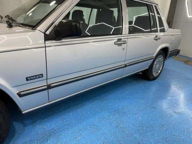 1989 Volvo 740 - Image 13 of 21