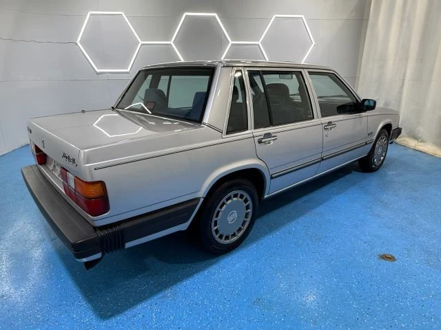 1989 Volvo 740 - Image 6 of 21