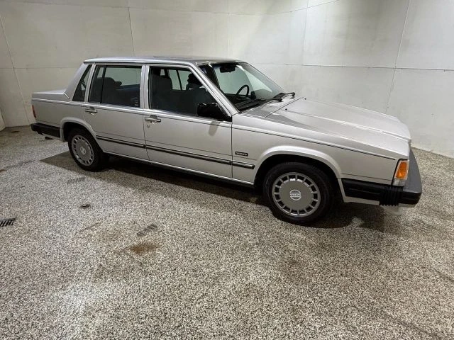 1989 Volvo 740 - Image 8 of 21