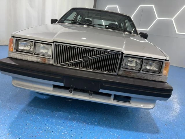 1989 Volvo 740 - Image 9 of 21