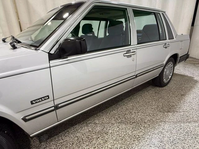 1989 Volvo 740 - Image 9 of 21
