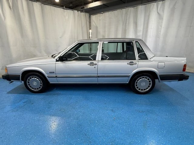 1989 Volvo 740 - Image 3 of 21