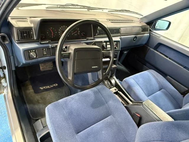 1989 Volvo 740 - Image 16 of 21