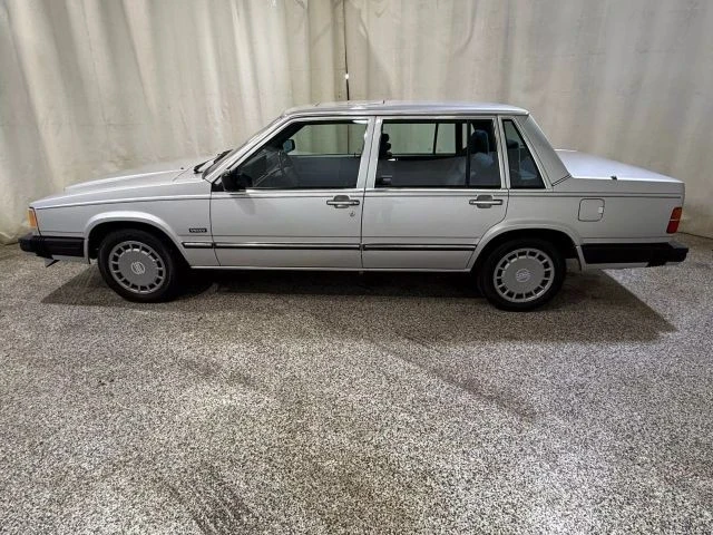 1989 Volvo 740 - Image 3 of 21
