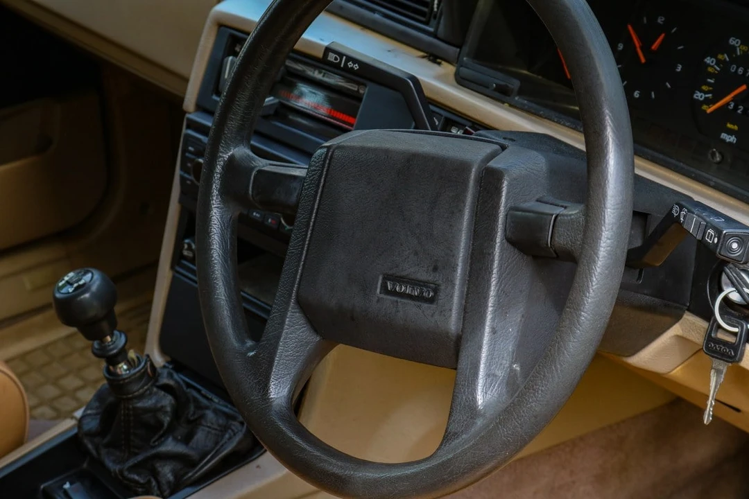 1989 Volvo 740 - Image 19 of 30