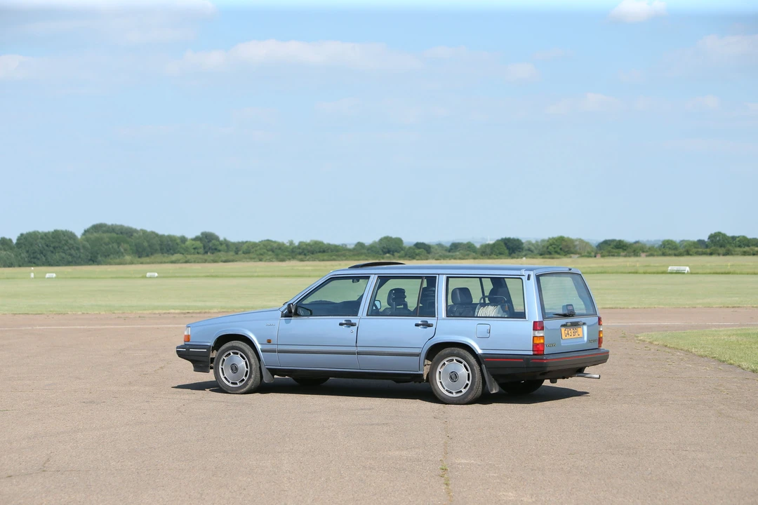 1989 Volvo 740 - Image 2 of 11